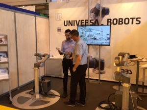 HMi MBS Universal Robots Sepem Colmar 3105 AU 0206 2016