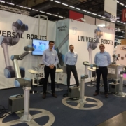 Nos experts cobotiques présentent Universal Robots au salon All4Pack